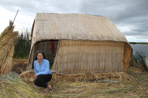 Floating-Homes-on-Lake-Titicaca-PERU-28-300x200